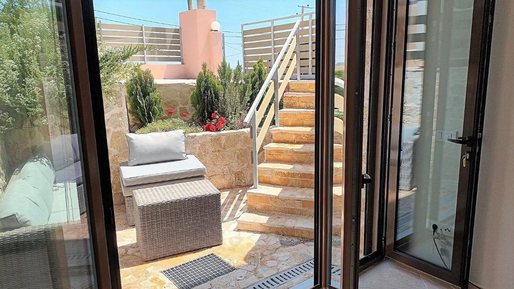 Poseidonos By The Sea *